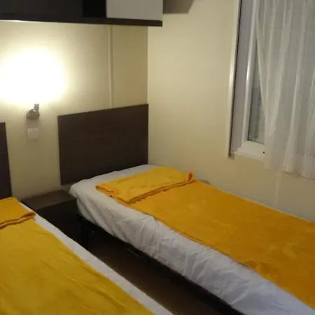 Camping Le Charme Du Bassin D Arcachon En Mobil Climatisé *